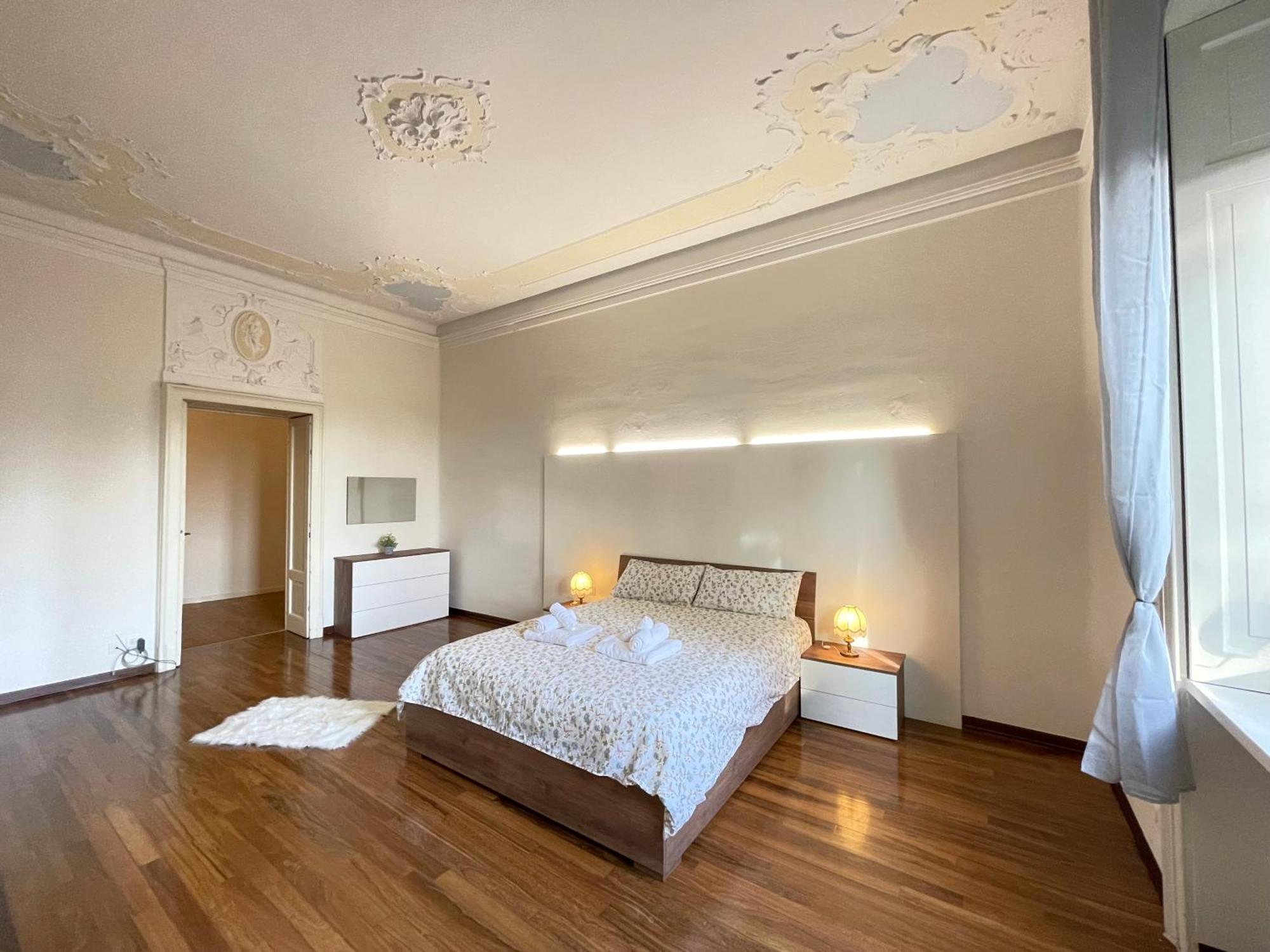 Bg Central Royal Suite Con Parcheggio - Vista Citta Alta Bérgamo Exterior foto