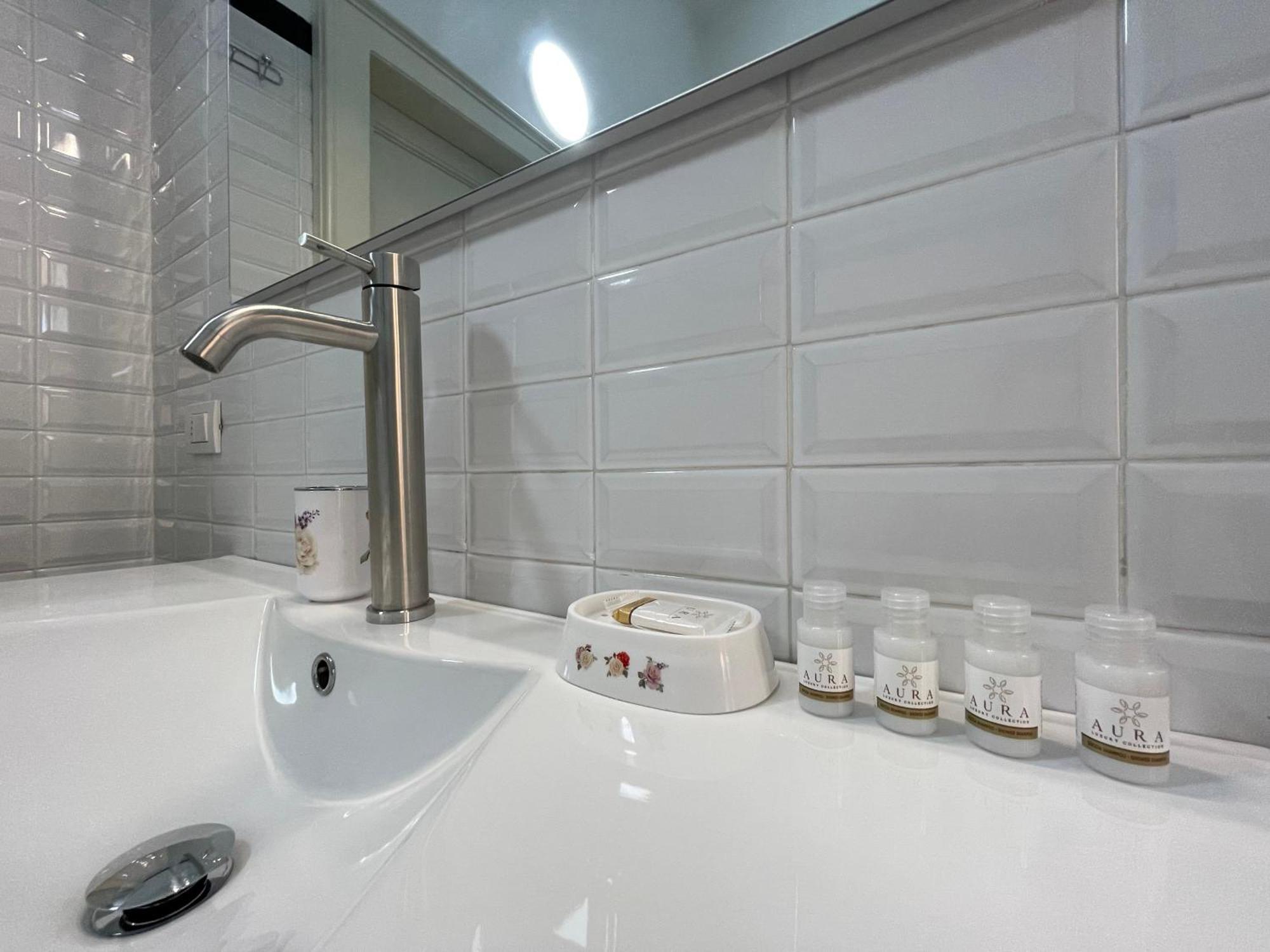 Bg Central Royal Suite Con Parcheggio - Vista Citta Alta Bérgamo Exterior foto